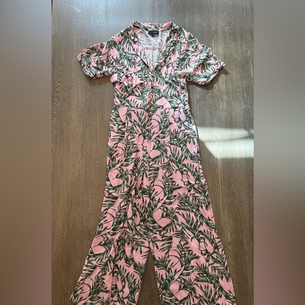 LUCY PARIS PALM BEACH RESORT BUTTON FRONT CROPPED JUMPSUIT - Size XS SKU:427 - Picture 2 of 11